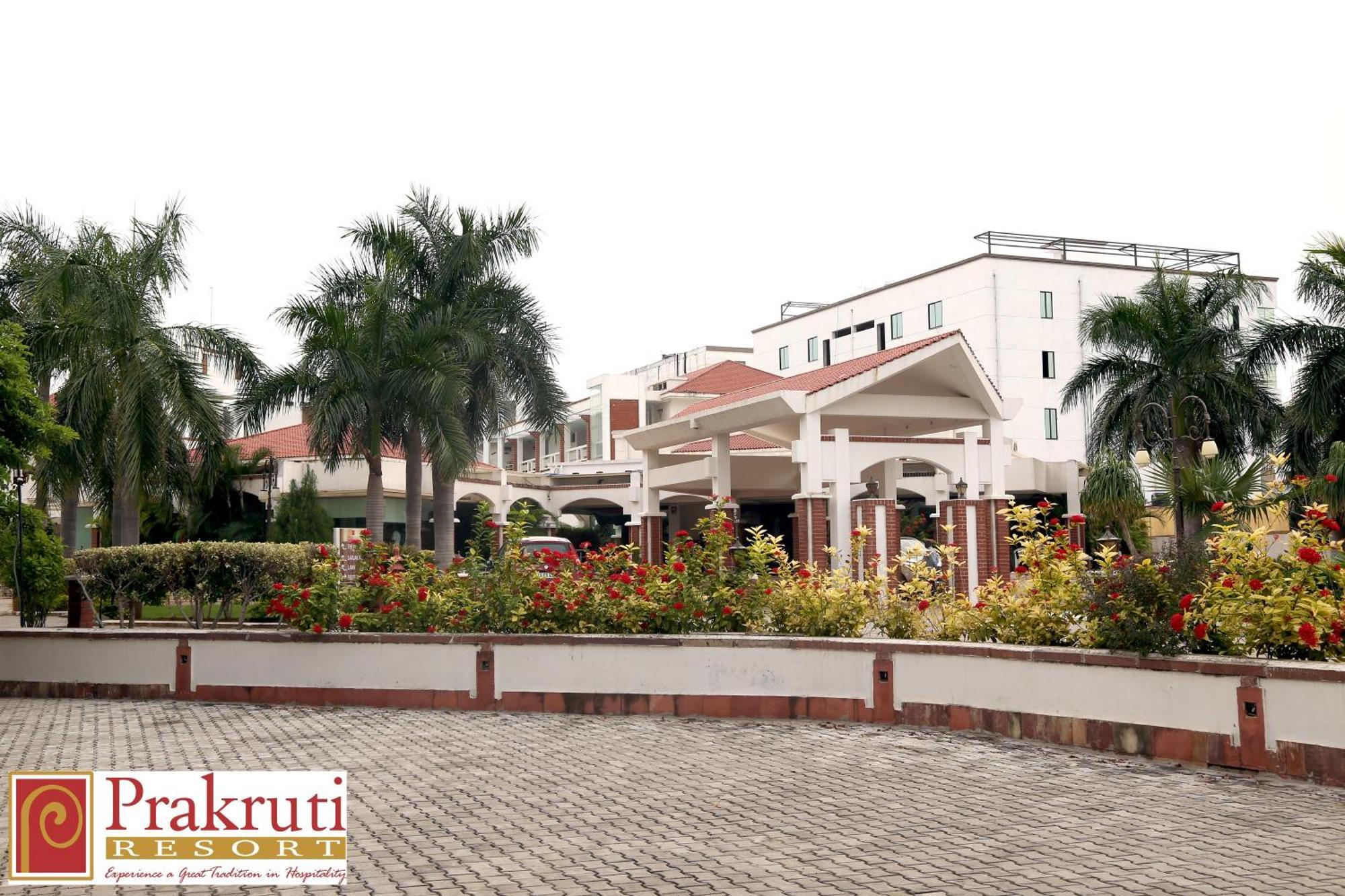 Prakruti Resort Vadodara Ngoại thất bức ảnh