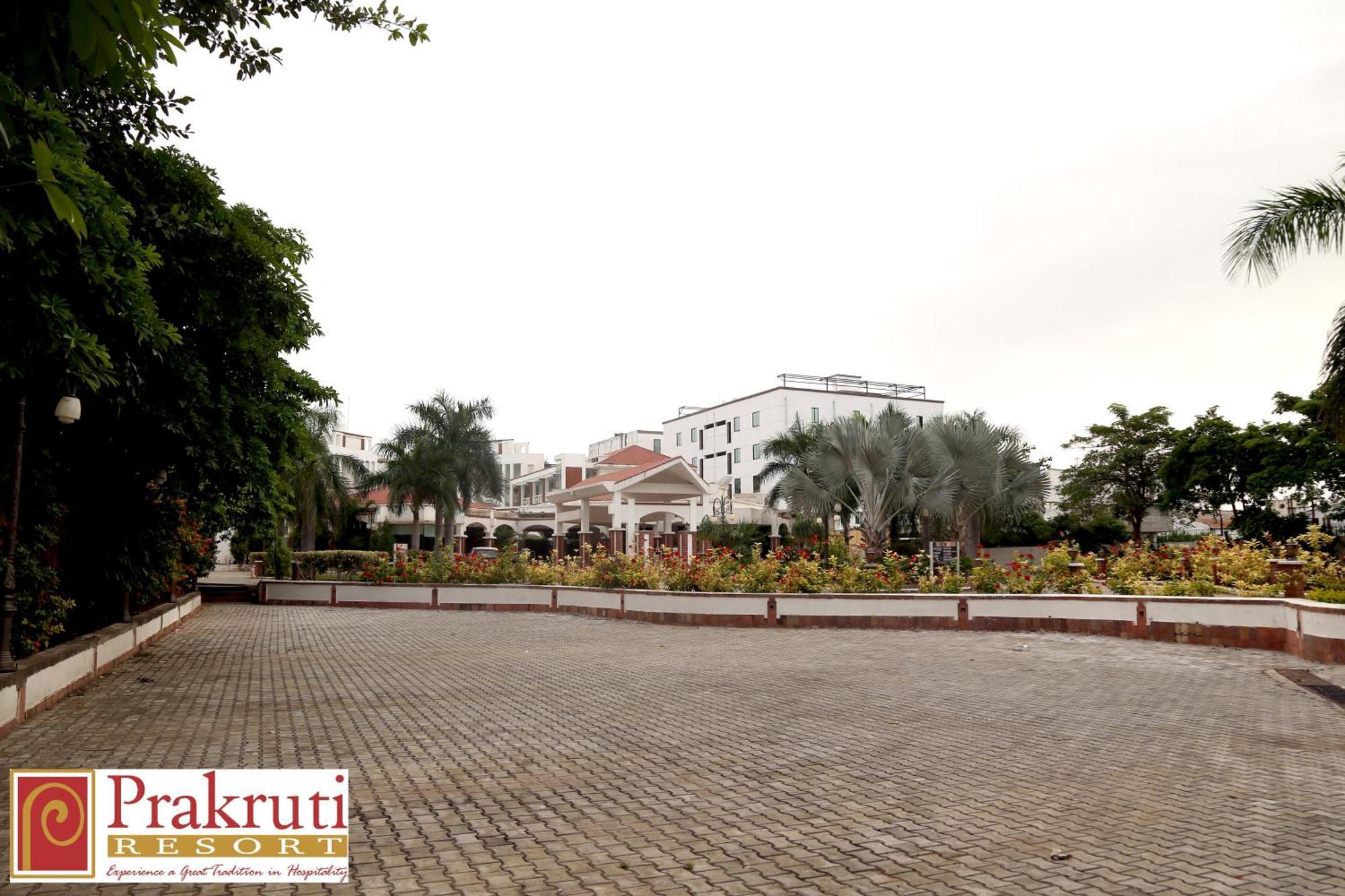 Prakruti Resort Vadodara Ngoại thất bức ảnh