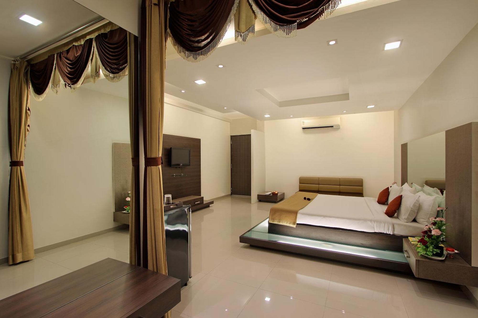 Prakruti Resort Vadodara Ngoại thất bức ảnh