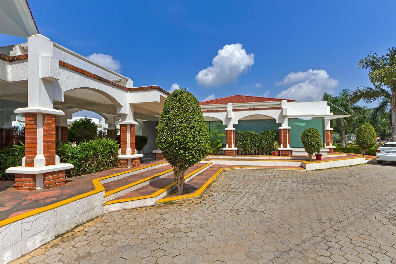 Prakruti Resort Vadodara Ngoại thất bức ảnh